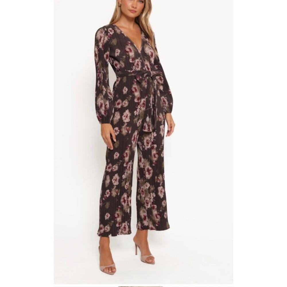 Petal & Pup Solange Floral Long Sleeve Plissé Jumpsuit Steel Gray XL
